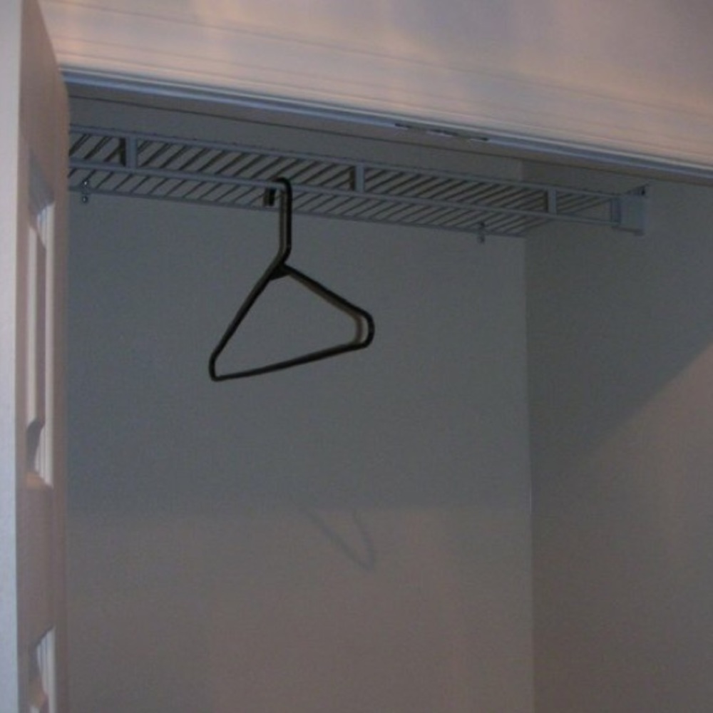 Meet your Posher, Closet clearout $4